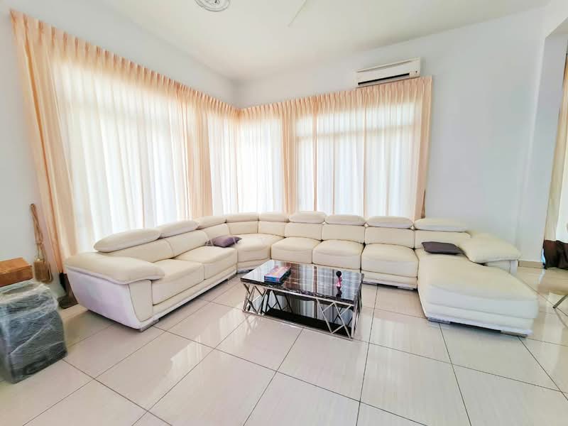 Semi-Detached House for Sale in Setia Eco Gardens (Gelang Patah) - Savy Law - Living Room - PropertyGuru.com.my