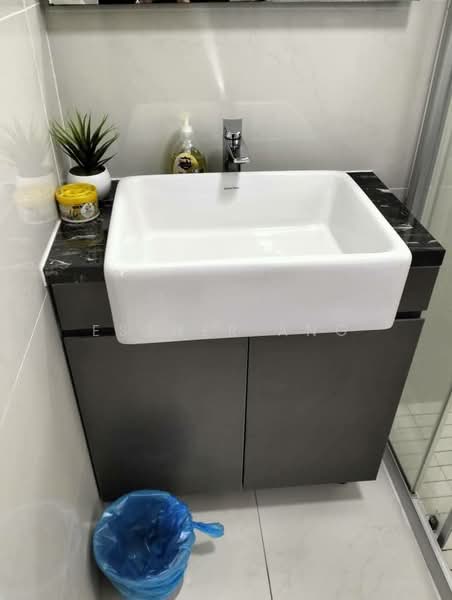 Kondominium untuk Dijual di Royal Strand @ Country Garden Danga Bay - Esther Ang - Bathroom - PropertyGuru.com.my