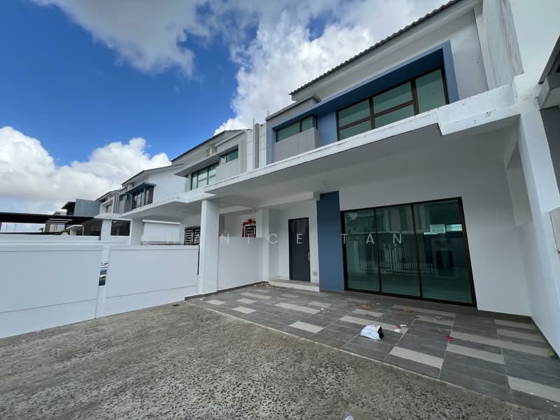 2-storey Terraced House for Sale in Johor Bahru (Johor) - Shanice Tan - Exterior - PropertyGuru.com.my