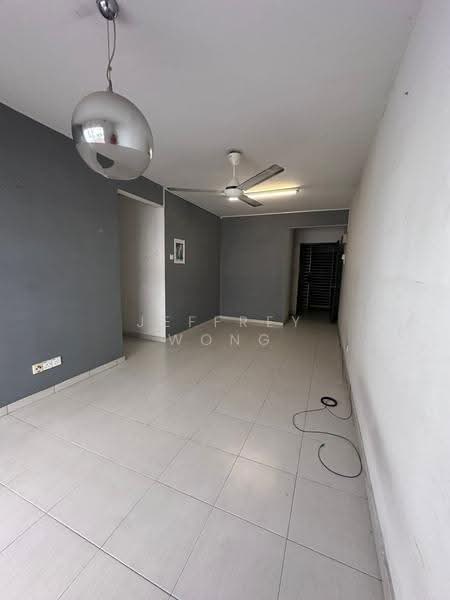 Pangsapuri untuk Dijual di Mandarina Court - Jeffrey Wong - Living Room - PropertyGuru.com.my