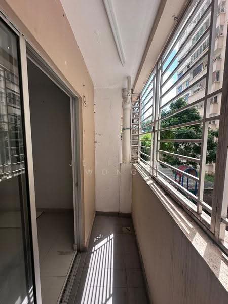 Pangsapuri untuk Dijual di Mandarina Court - Jeffrey Wong - Balcony - PropertyGuru.com.my