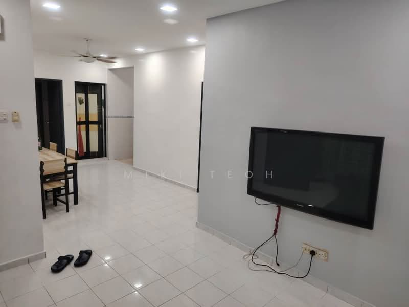 Apartment for Sale at Sri Awana Townhouse - Miki Teoh - Living Room - PropertyGuru.com.my