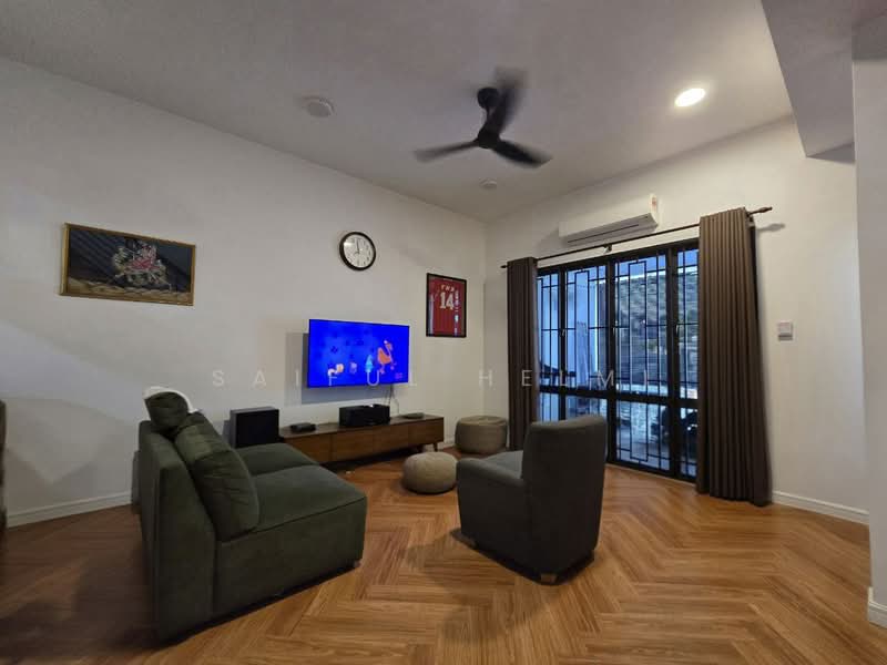 2-storey Terraced House for Sale in Alam Impian (Shah Alam) - SAIFUL HELMI - Living Room - PropertyGuru.com.my