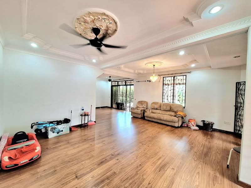 2-storey Terraced House for Sale in Ampang (Selangor) - Zul Hasif - Living Room - PropertyGuru.com.my