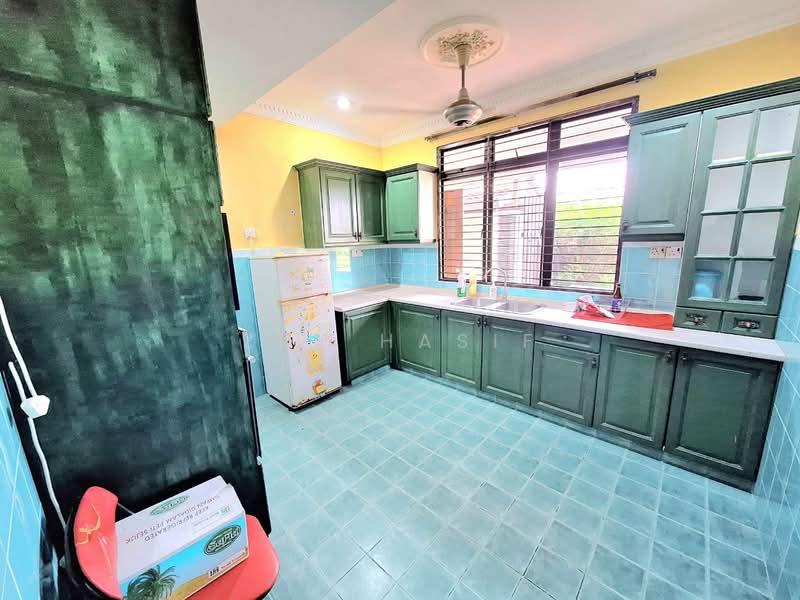 2-storey Terraced House for Sale in Ampang (Selangor) - Zul Hasif - Kitchen - PropertyGuru.com.my