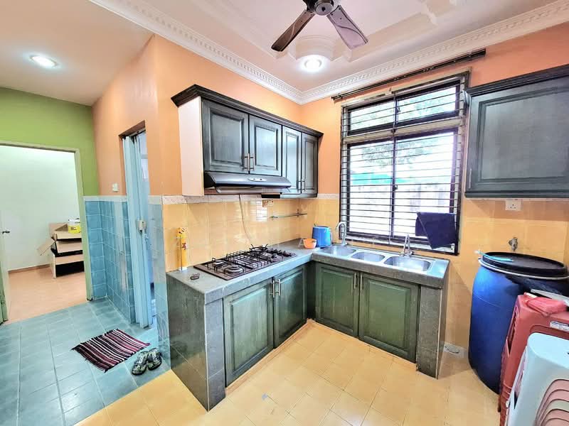2-storey Terraced House for Sale in Ampang (Selangor) - Zul Hasif - Kitchen - PropertyGuru.com.my
