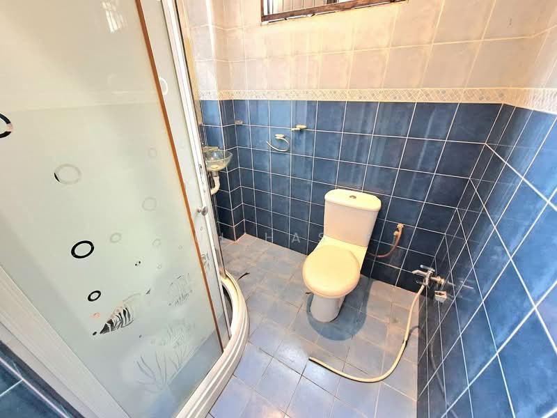 2-storey Terraced House for Sale in Ampang (Selangor) - Zul Hasif - Bathroom - PropertyGuru.com.my
