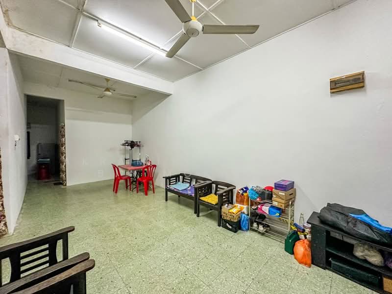 1-storey Terraced House for Sale in Taman Semarak (Nilai) - Akramin Firdaus Bin Mokhtar - Living Room - PropertyGuru.com.my