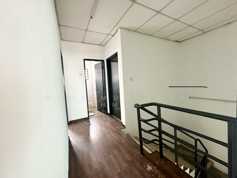 2-storey Terraced House for Sale in Sepang (Selangor) - Mohd Mortadza Ahmad - Corridor - PropertyGuru.com.my