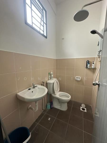 TAMAN PULAI MUTIARA 2 untuk Untuk Disewa - RM 2,200 /bulan, Apr 2026 - Bathroom - PropertyGuru.com.my