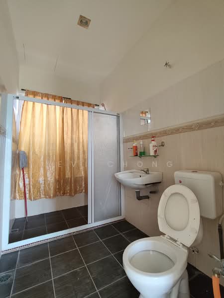 2.5-storey Terraced House for Sale in Panorama Lapangan Perdana (Ipoh) - Levi Chong - Bathroom - PropertyGuru.com.my