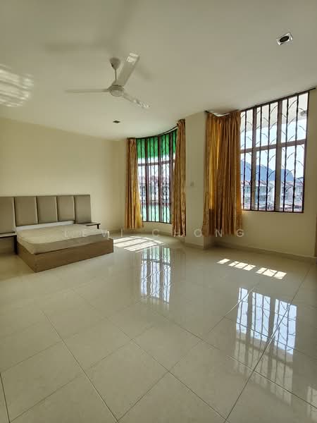 2.5-storey Terraced House for Sale in Panorama Lapangan Perdana (Ipoh) - Levi Chong - Bedroom - PropertyGuru.com.my