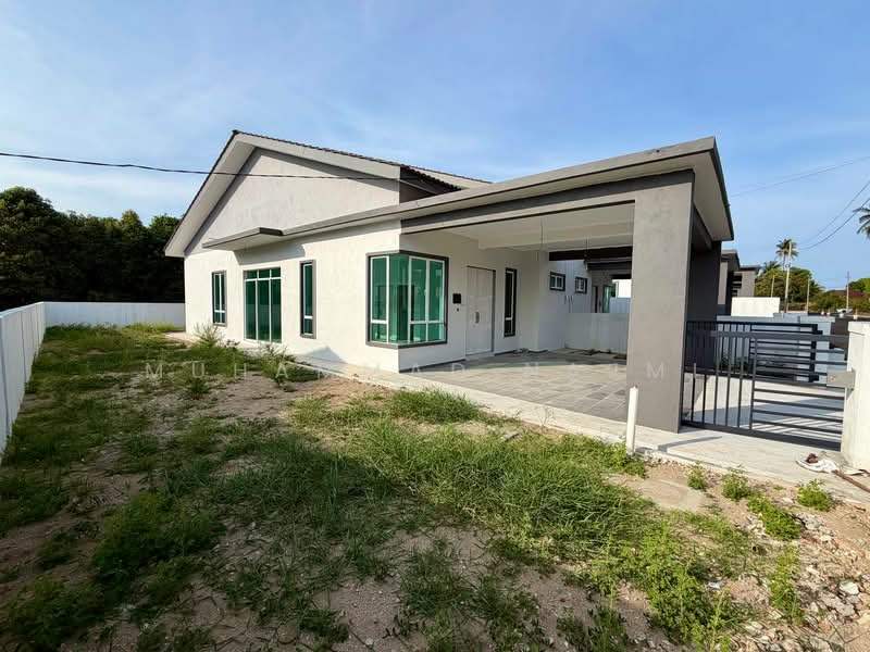 Semi-Detached House for Sale in Kampung Titian Berayung (Kijal) - Muhammad Najmi - Exterior - PropertyGuru.com.my