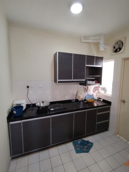 Akasia Apartment @ Setia Alam untuk Untuk Disewa - RM 1,300 /bulan, Apr 2026 - Kitchen - PropertyGuru.com.my