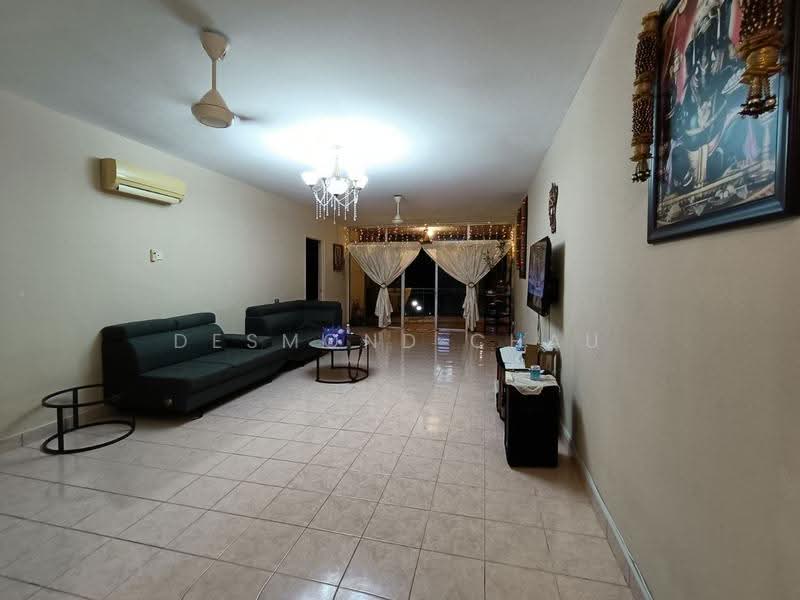 Kondominium untuk Dijual di Venice Hill - Desmond Chau - Living Room - PropertyGuru.com.my