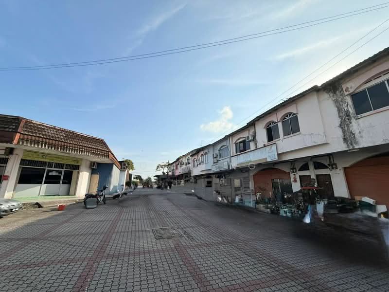 Shop for Rent in Taman Ungku Tun Aminah (Skudai) - Rochy Ng - Exterior - PropertyGuru.com.my