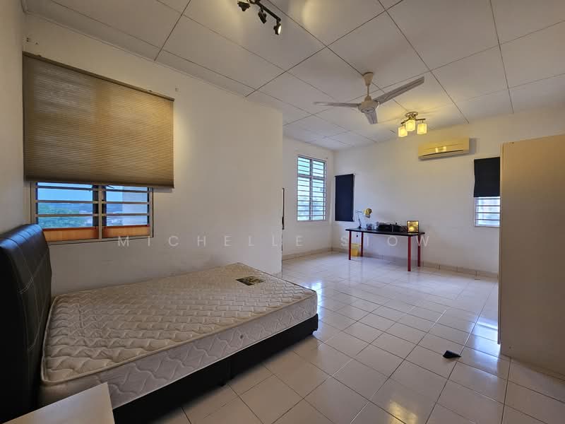 3-storey Terraced House for Sale in Cheras (Selangor) - Michelle Siow - Bedroom - PropertyGuru.com.my