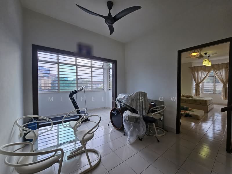 3-storey Terraced House for Sale in Cheras (Selangor) - Michelle Siow - Bedroom - PropertyGuru.com.my