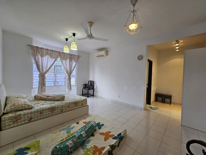 3-storey Terraced House for Sale in Cheras (Selangor) - Michelle Siow - Bedroom - PropertyGuru.com.my