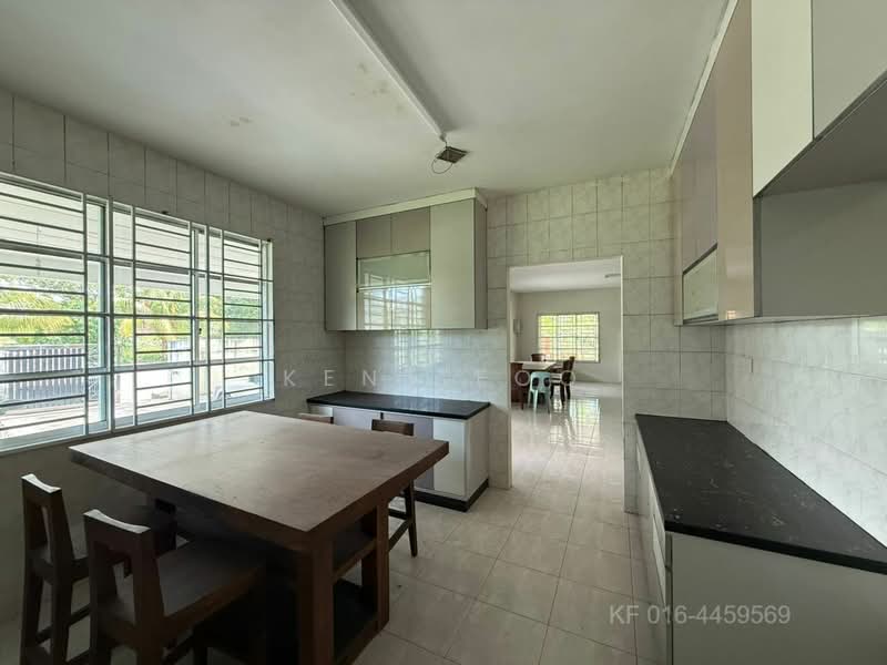 Semi-Detached House for Sale in Kuching (Sarawak) - Kent Foo - Kitchen - PropertyGuru.com.my
