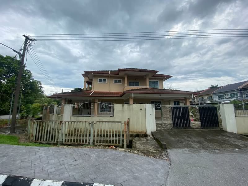 Semi-Detached House for Sale in Kuching (Sarawak) - Kent Foo - Exterior - PropertyGuru.com.my
