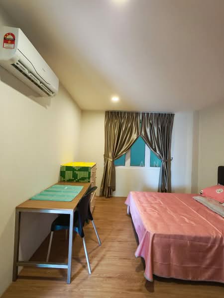 Apartment for Rent at McKenzie Avenue - Jeno Tan - Bedroom - PropertyGuru.com.my