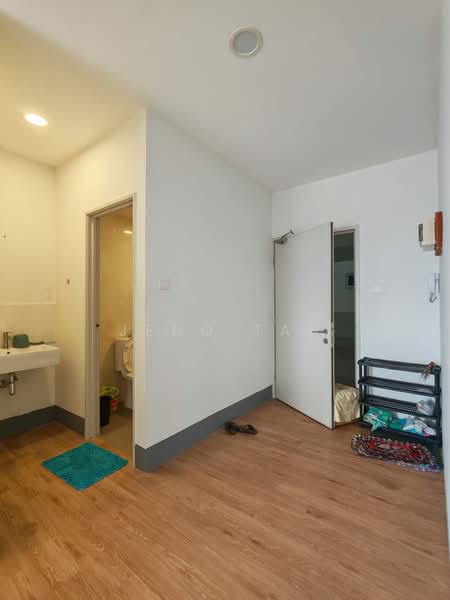 Apartment for Rent at McKenzie Avenue - Jeno Tan - Entrance - PropertyGuru.com.my