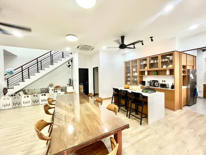 Semi-Detached House for Sale in Cyberjaya (Selangor) - Gudrotullah Ikhwan - Kitchen - PropertyGuru.com.my