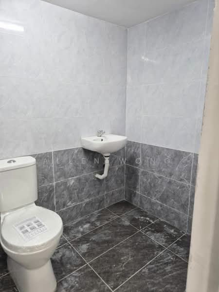 Shop / Office for Rent in Johor Bahru (Johor) - Allen Wong - Bathroom - PropertyGuru.com.my