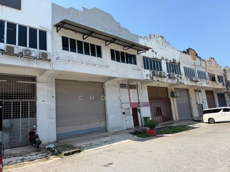 Warehouse for Rent in Taman Perindustrian Taming Jaya (Balakong) - Chong . - Exterior - PropertyGuru.com.my