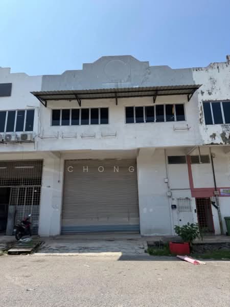 Warehouse for Rent in Taman Perindustrian Taming Jaya (Balakong) - Chong . - Exterior - PropertyGuru.com.my