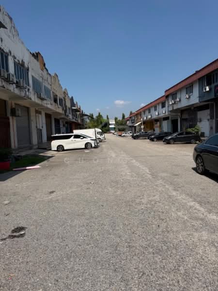 Warehouse for Rent in Taman Perindustrian Taming Jaya (Balakong) - Chong . - Exterior - PropertyGuru.com.my