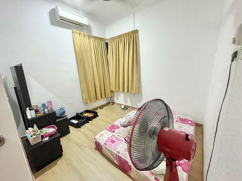 Gong Limau, Chukai untuk Untuk Dijual - RM 699,000, Apr 2026 - Bedroom - PropertyGuru.com.my