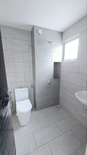 2-storey Terraced House for Sale in Semenyih (Selangor) - Nor Azdlin Adnan - Bathroom - PropertyGuru.com.my