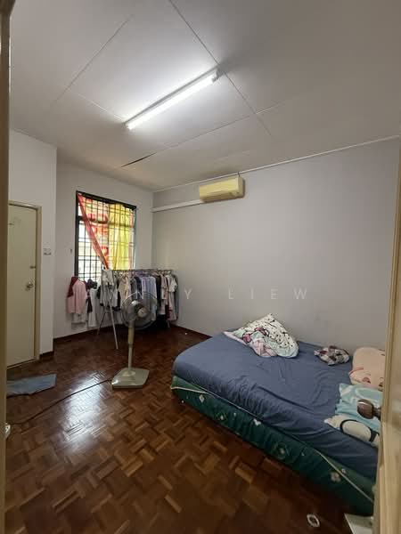 2-storey Terraced House for Sale in Taman Desa Tebrau (Tebrau) - Annly Liew - Bedroom - PropertyGuru.com.my