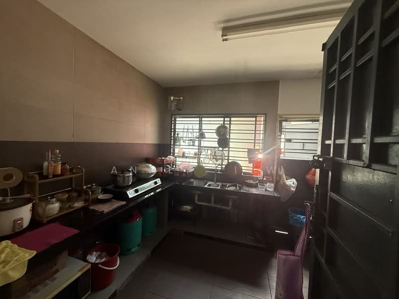 2-storey Terraced House for Sale in Taman Desa Tebrau (Tebrau) - Annly Liew - Kitchen - PropertyGuru.com.my
