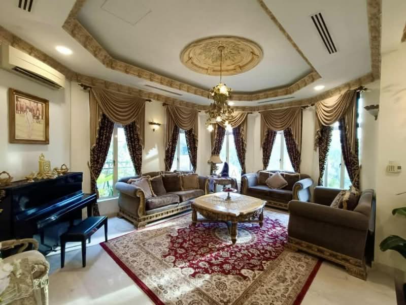 Bungalow for Sale in Shah Alam (Selangor) - Reena Sarif - Living Room - PropertyGuru.com.my