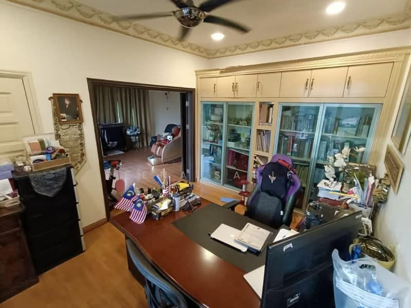 Bungalow for Sale in Shah Alam (Selangor) - Reena Sarif - Study - PropertyGuru.com.my