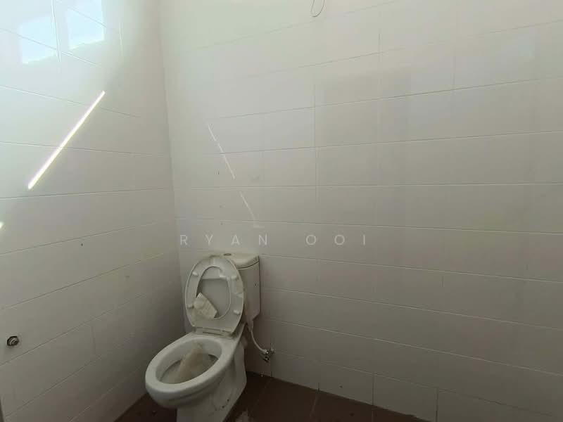 2-storey Terraced House for Sale in Taman Desa Seraya (Alor Setar) - Ryan Ooi - Bathroom - PropertyGuru.com.my