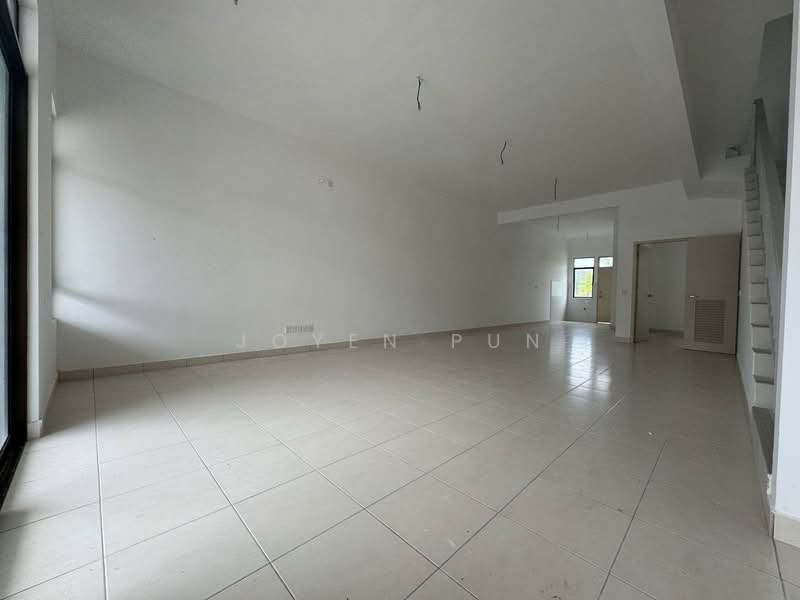 2-storey Terraced House for Sale in Bandar Bistari Perdana (Pasir Gudang) - Joyen Pun - Living Room - PropertyGuru.com.my