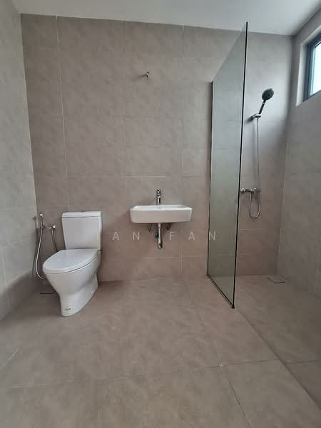 Kota Kemuning untuk Untuk Dijual - RM 2,450,000, Mac 2026 - Bathroom - PropertyGuru.com.my
