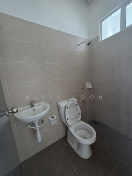2-storey Terraced House for Sale in Bandar Dato Onn (Tebrau) - Huily Woon - Bathroom - PropertyGuru.com.my
