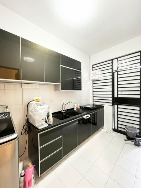 For Sale - Taman Kempas Utama