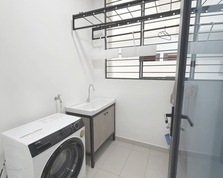 Queens Residences Q1 @ Queens Waterfront untuk Untuk Disewa - RM 3,800 /bulan, Mac 2026 - Interior - PropertyGuru.com.my