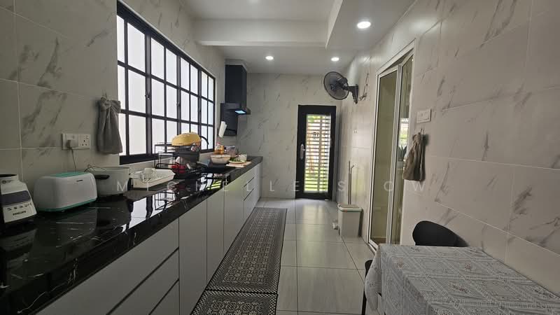 Taman Bukit Belimbing untuk Untuk Dijual - RM 1,200,000, Apr 2026 - Kitchen - PropertyGuru.com.my