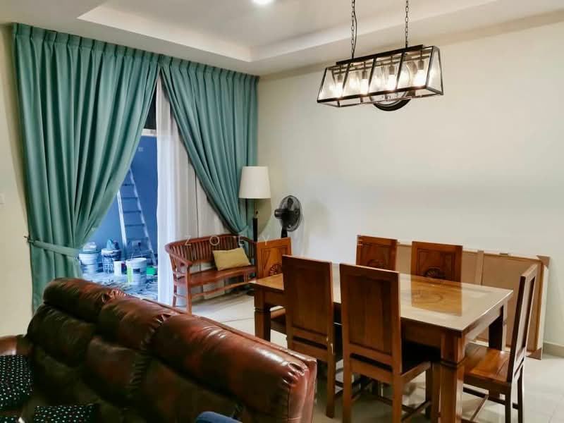 Cluster House for Sale in Skudai (Johor) - Zoey Lee - Living Room - PropertyGuru.com.my
