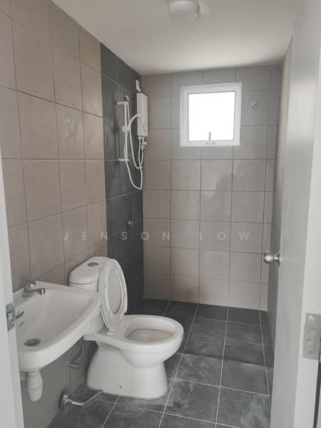 Condominium for Rent at Residensi Dutamas Dahlia - Jenson Low - Bathroom - PropertyGuru.com.my