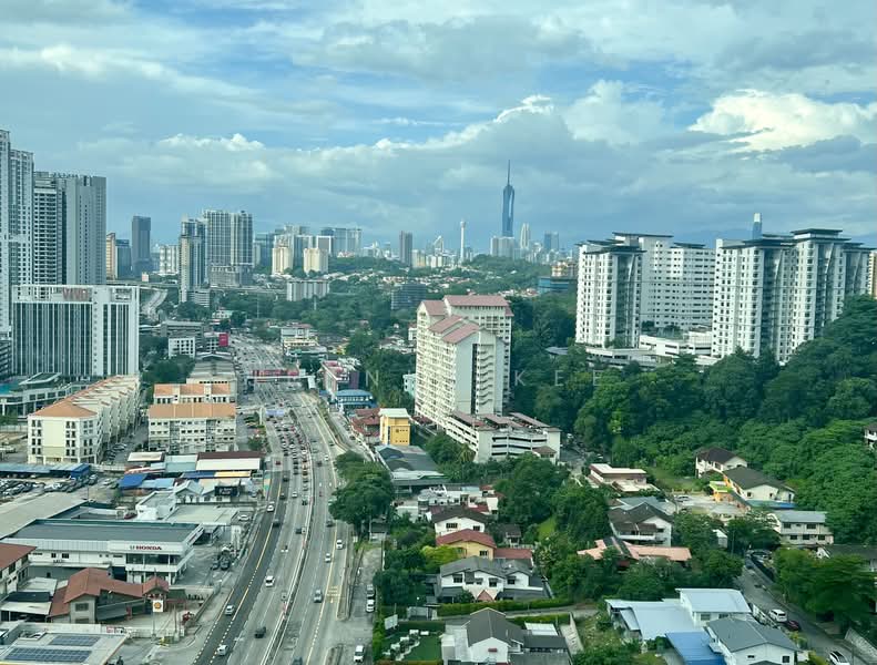 Service Residence for Sale at Avantas Residences - Jesnin Kee - Room View - PropertyGuru.com.my