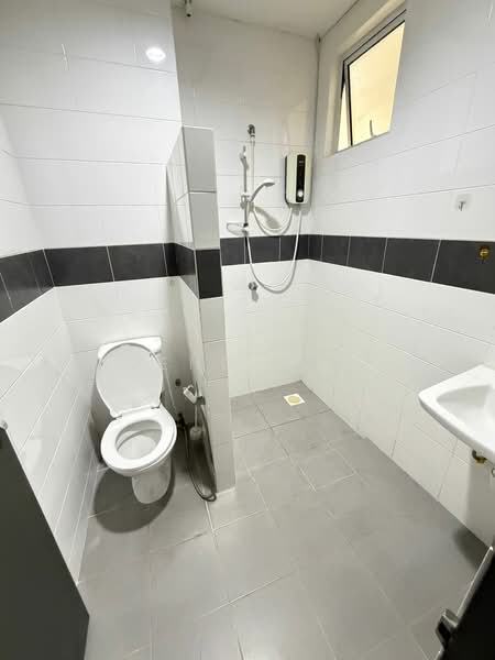 Apartment for Rent at Stacks 128 - Jeno Tan - Bathroom - PropertyGuru.com.my