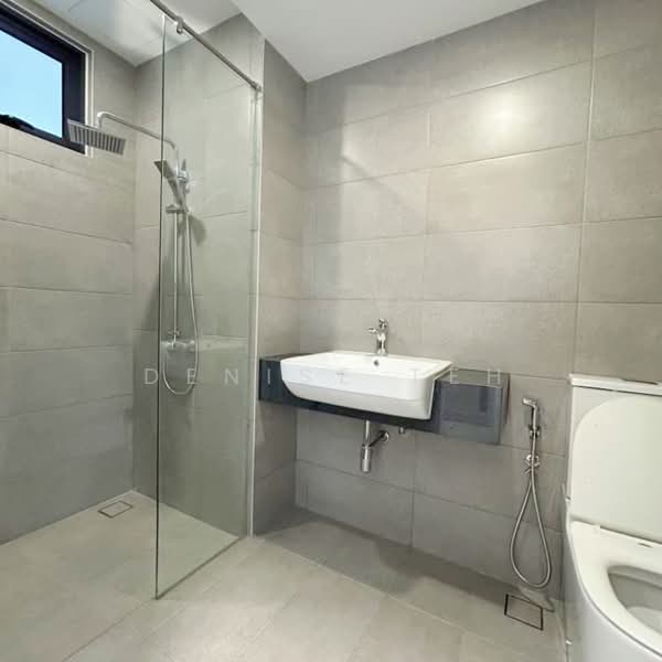 Waterside Residence untuk Untuk Disewa - RM 4,000 /bulan, Mac 2026 - Bathroom - PropertyGuru.com.my